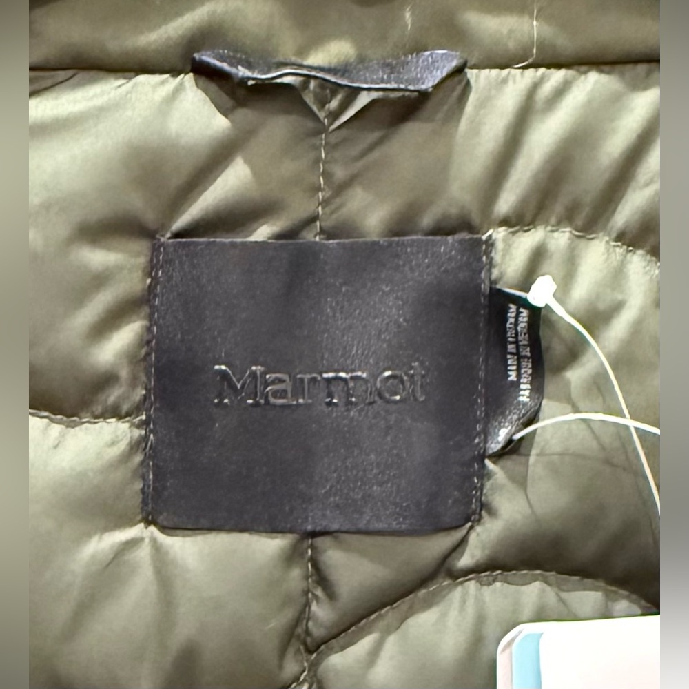 NWTs Marmot Women’s Chelsea Down Coat. Nori. Size Small - Picture 4 of 7
